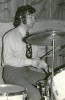 Jan Bator gra na perkusji w zespole TAKT