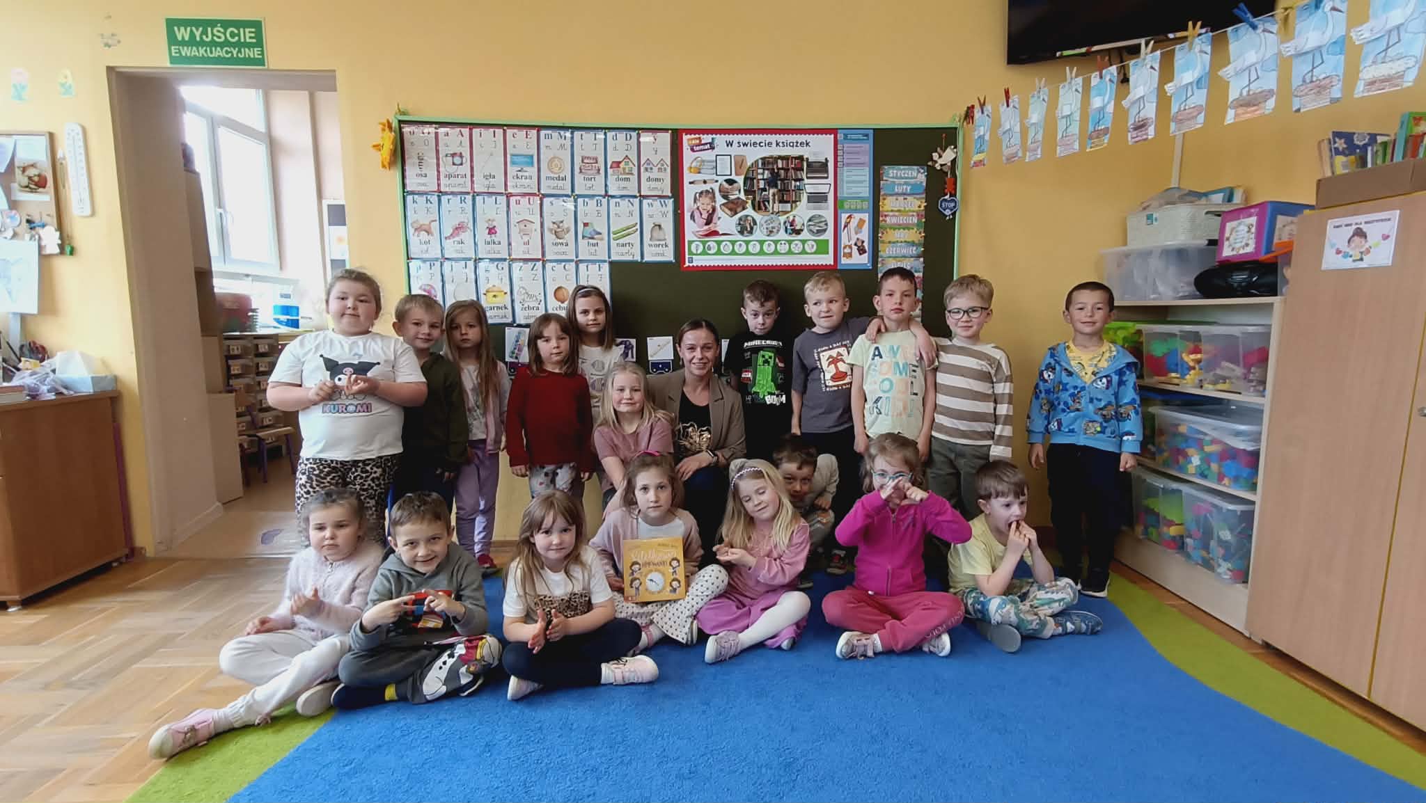 Jadzia poprzez rymowanki uczy dobrych nawyków w Nowym Borku